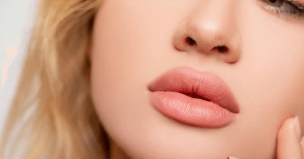 how to maintain healthy lips